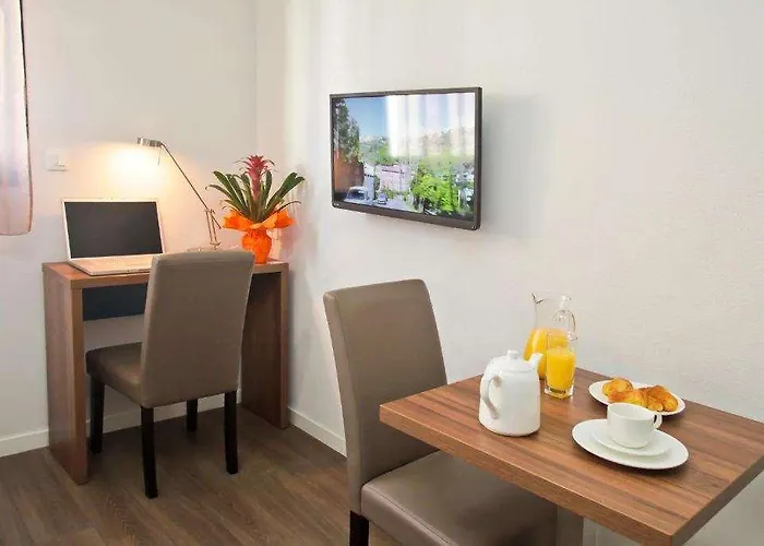 Hotel Odalys Le Jardin Des Lettres *